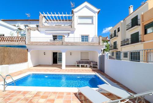 4 BR house in Benahavis Centre, Costa del Sol gîte à louer Benahavís