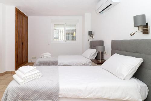 4 BR house in Benahavis Centre, Costa del Sol