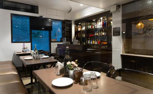 Regenta Place The Emerald