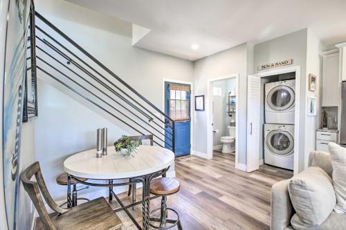 Dog-Friendly San Diego Home - 1 Mi to Ocean Beach in San Diego, USA