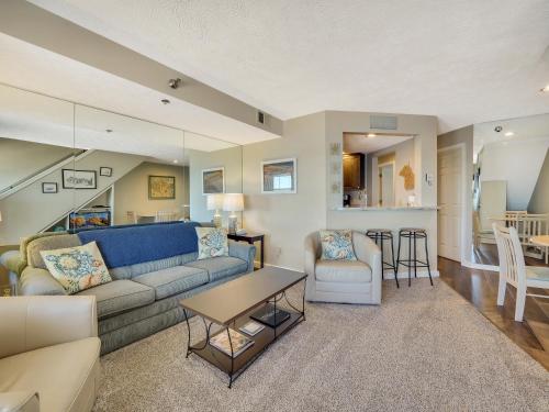 302 North Shore Inn - image 14