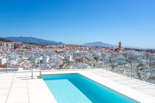 Infinity Luxury Apartment by GHR Rentals