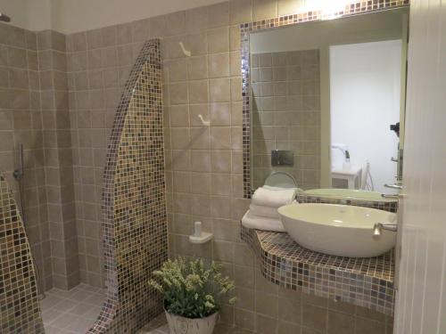 Villa Manos Hotel - image 4