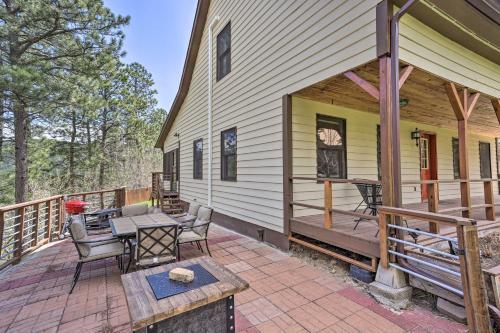 Keystone Cabin with Mount Rushmore Views