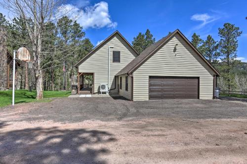 Keystone Cabin with Mount Rushmore Views