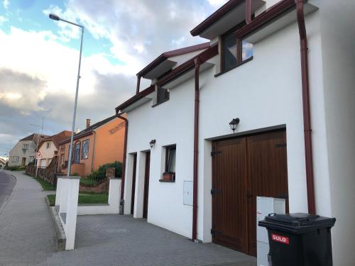 Entrada, Ubytování nad sklípkem v Šatově (Ubytovani nad sklipkem v Satove) in Satov