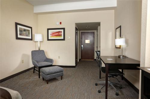 윈게이트 바이 윈덤 서배나/풀러 - 편의 시설/서비스
