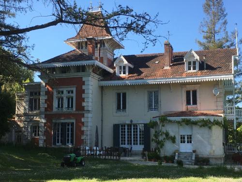 Manoir de L'Epine chambre d'hôte Petit-Bersac