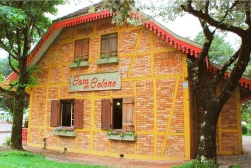 Apt no CENTRO de Gramado. Novo, lindo e romantico!
