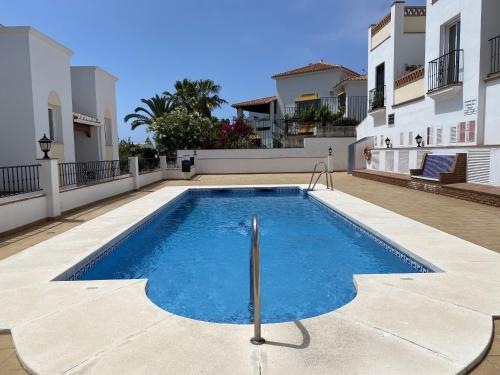 Apartment with Pool View  image 8