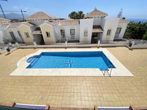 Apartment with Pool View  image 7