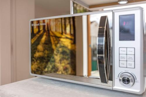 Lovely 1-Bed Apartment in London - image 9