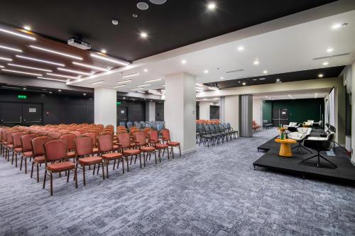 Holiday Inn Yerevan - Republic Square by IHG