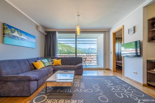 Sea View Apartments in Budva - image 3