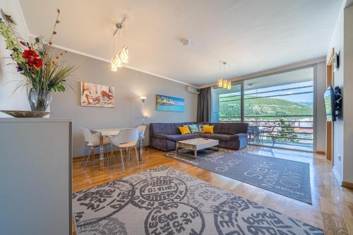 Sea View Apartments in Budva - image 2