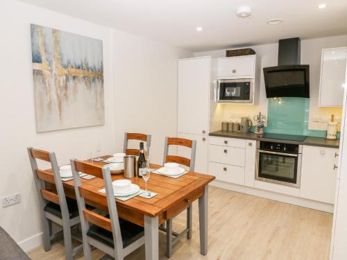 Apartment 2 Tyn-y-Gongl - image 6