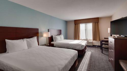 Best Western Plus Gateway Inn & Suites