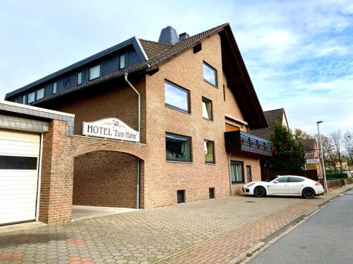 Hotel zum Hahn - Accommodation - Garbsen