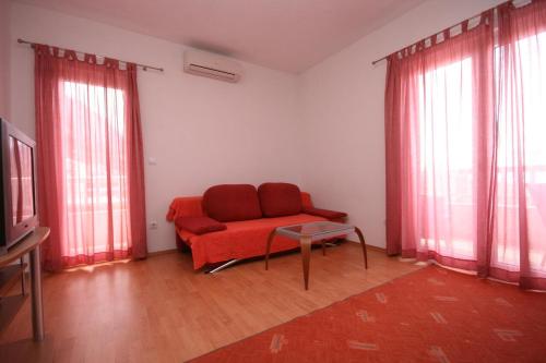 Two-Bedroom Apartment with Terrace and Sea View room in Apartments with a parking space Makarska - 6641