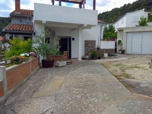  Apartment Andela - affordable in Iž Mali