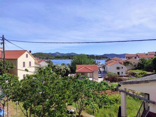  Apartment Andela - affordable in Iž Mali