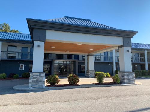 . Best Western Emporia