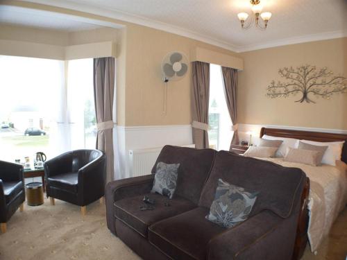 The Shrewsbury Guest House - image 3