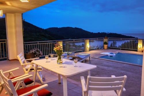 Skalopati Studios & Villa 2
