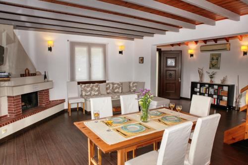 Skalopati Studios & Villa 5