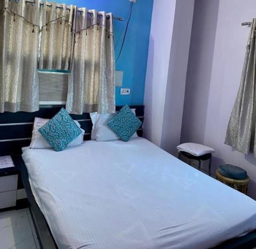 R P Palace By WB Inn, Patna
