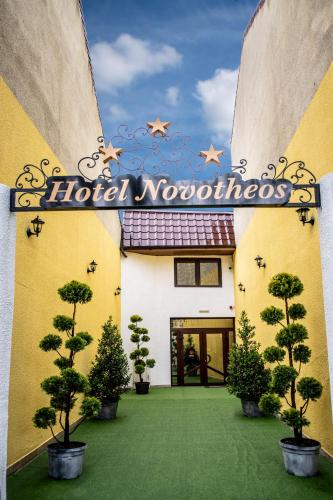 Ieeja, Hotel Novotheos in Oradea