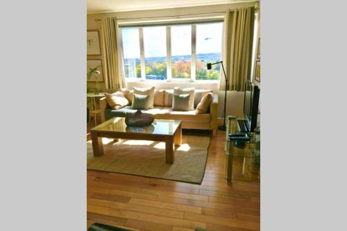 Picture of Stylish Quayside 2 Bed Apartment With Beautiful River Views