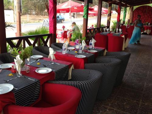 Restaurante, Calabash Apartment-Hotel in Brufut