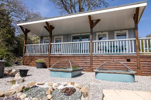 Blankednick Summer House, Penryn, Cornwall