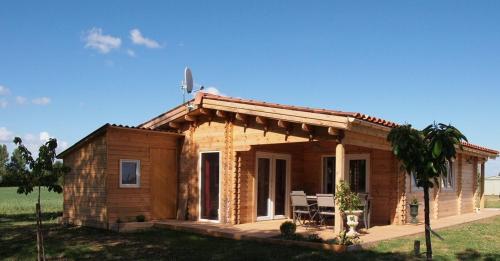 la liberté des hirondelles gîte à louer Péré