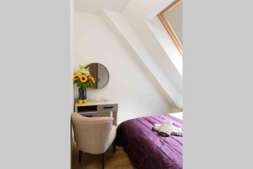 COZY,STYLISH,MODERN APT WITH TERRACE/TOP LOCATION