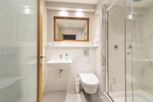 Harrogate Serviced Apartments - image 10