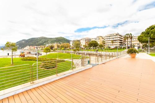Chiavari Comfortable Flat with balcony & parking