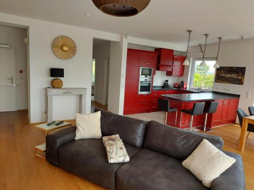 AT THE TOP - Penthouse über den Dächern der Stadt AT THE TOP - Penthouse über den Dächern der Stadt