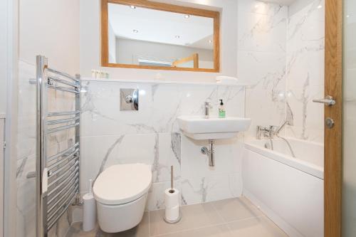 Harrogate Serviced Apartments - image 11