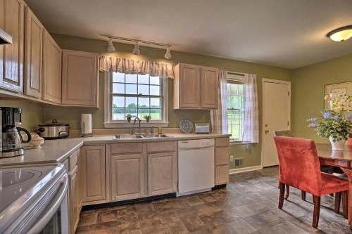 Horse Country House, 6 Mi to KY Horse Park! in Lexington, USA