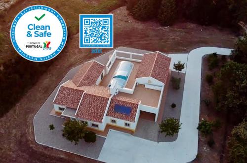 The Fox Farm House - FULL PRIVATE PROPERTY WITH HEATED & COVERED POOL gîte à louer Abrunheira
