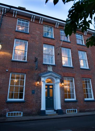East Walls Hotel 2