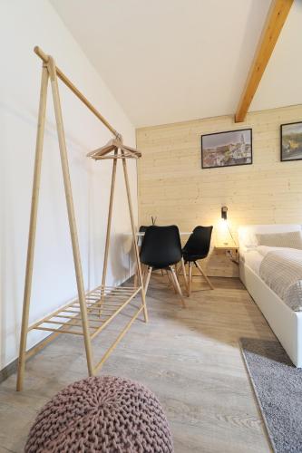 King Suite image 9