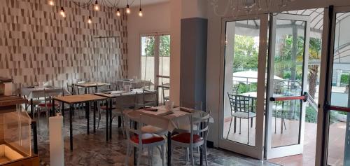 Hotel Garnì Anna - image 4