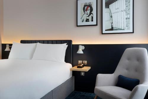 . Leonardo Hotel Bristol City