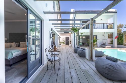 Facilities, Whale Rock Luxury Lodge in Hermanus