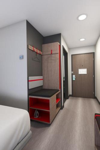 Queen Room with Two Queen Beds Hearing Accessible