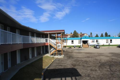 CHINOOK INN