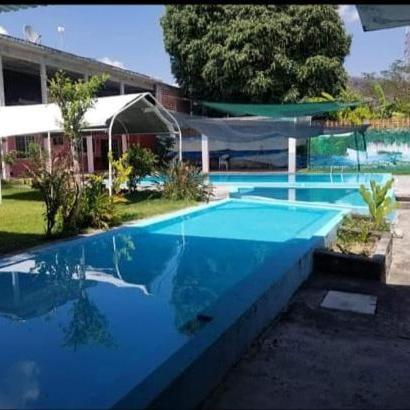 HOSTAL AND TOURS EL ENCANTO